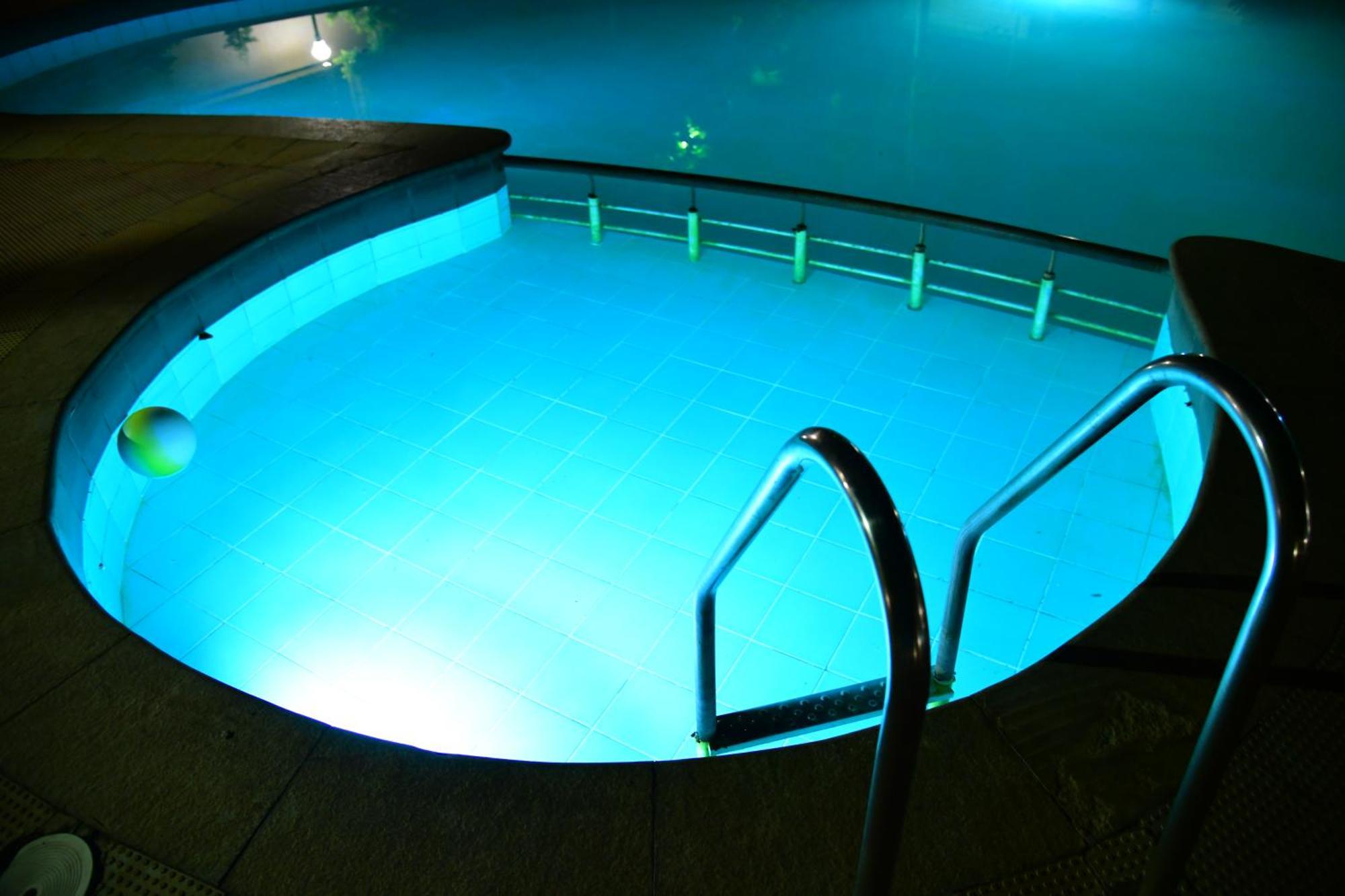 Nijaguna Resorts Chāmrājnagar Dış mekan fotoğraf