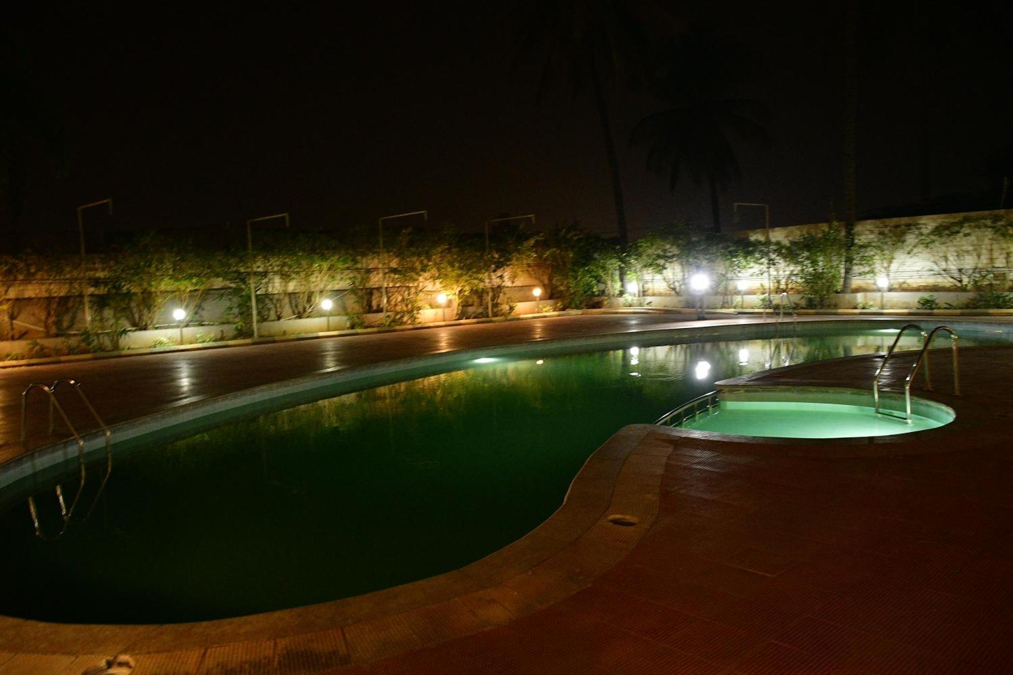 Nijaguna Resorts Chāmrājnagar Dış mekan fotoğraf